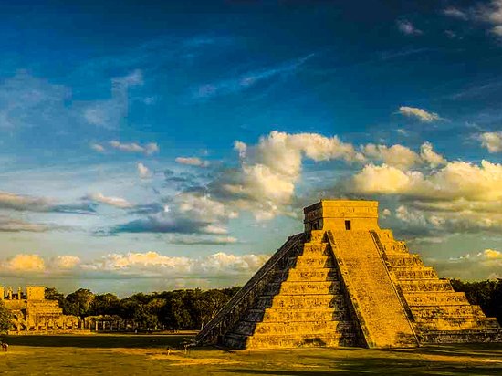 PAQUETE CHICHEN ITZÀ DELUXE- HOLBOX DELUXE-TULUMA COBA 5 × 1