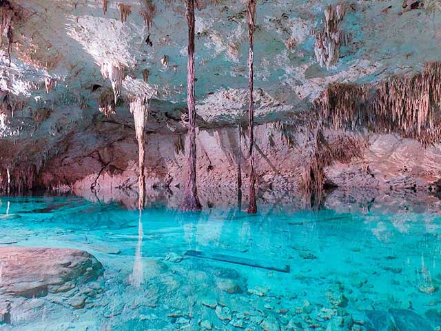 TORTUGAS-CENOTE